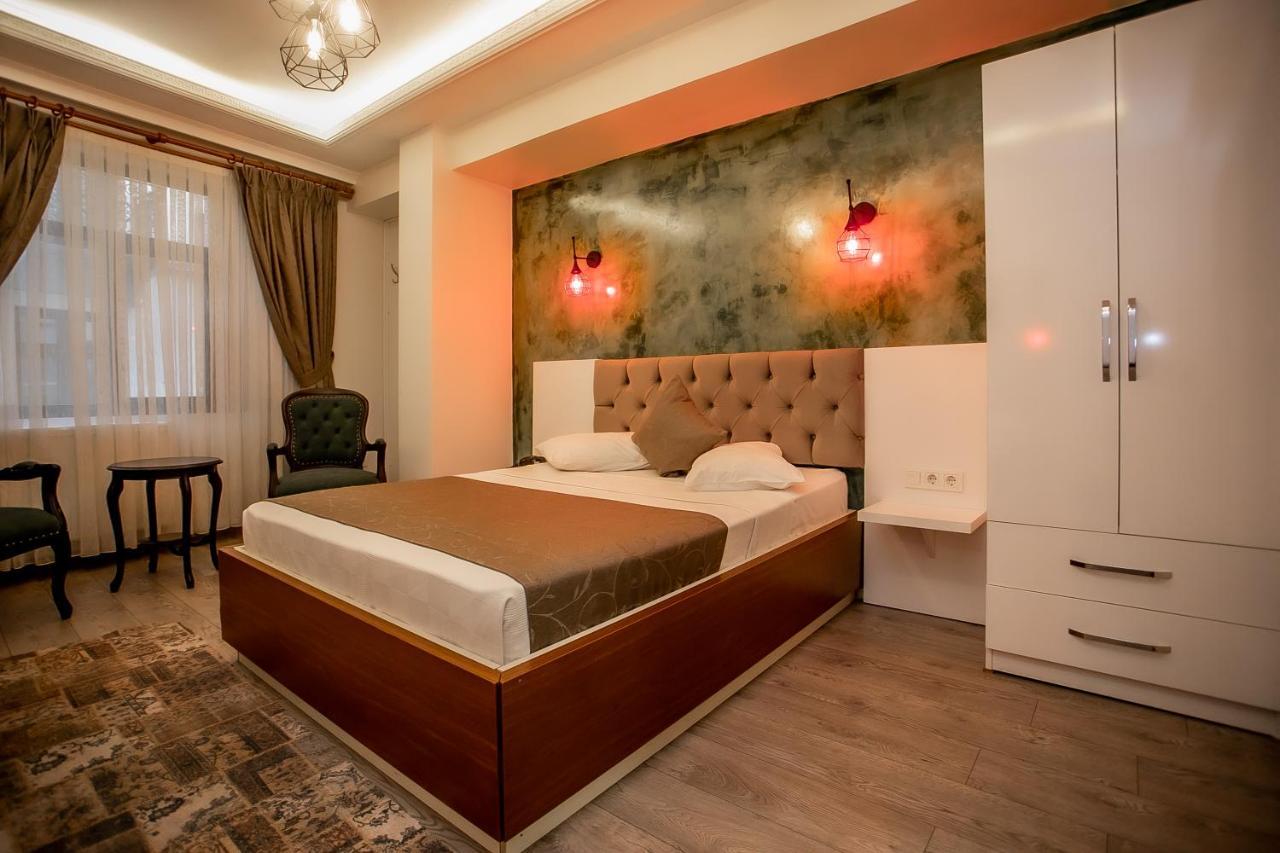 Hotel Pera Capitol Истанбул Екстериор снимка